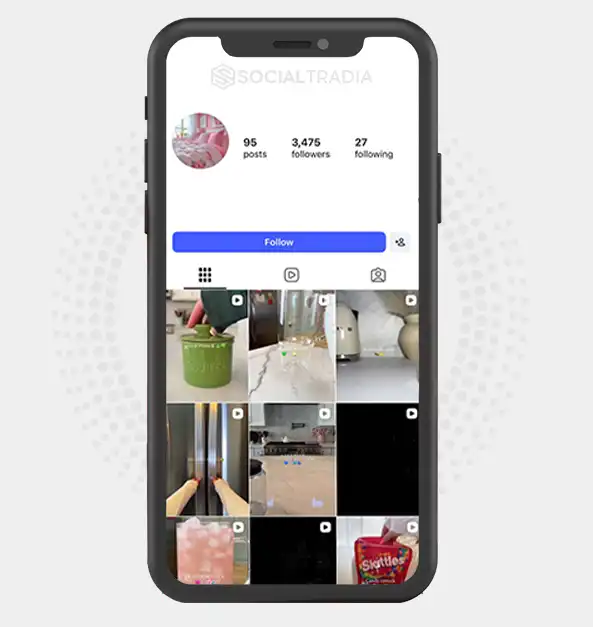 Instagram account FreshRestock (3.5k Followers)