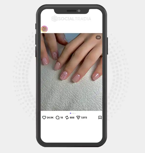 Instagram account ChicNailArt (19.1k Followers)