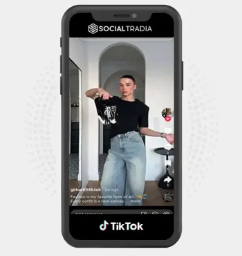 TikTok account girloutfittiktok (2k Followers)